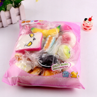 POP IT - 15ks Squeeze Medium Mini Soft Squishy Bread Za