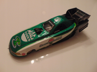 AKCIA 2002 INAUGURAČNÉ GATORNATIONALS FORD MUSTANG MAC TOOLS FUNNY CAR 1:24