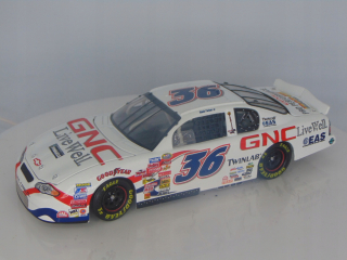 AKCIA 2001 HANK PARKER JR #36 CHEVY MONTE CARLO GNC LIVE WELL NASCAR 1:24