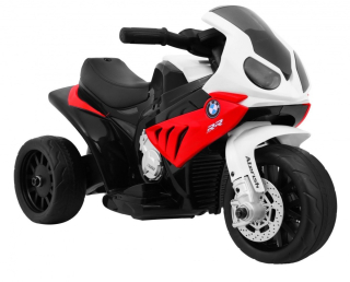 Červené auto BMW