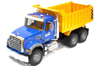 Tatra, nákladné auto - Bruder 02815 Mack Trucks sklápacie s hračkou