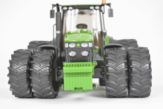 Traktor - Bruder 03052 Traktor John Deere Dvojitá kolesá
