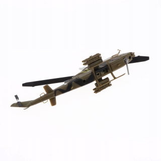 Liaty vrtuľníka 1: 72 AMERICAN AH-1 METAL 7,3