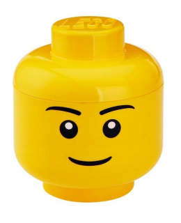 Lego kontajner slú chlapec na hračkami bloky
