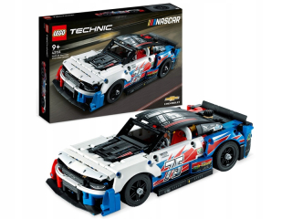 Stavebnica LEGO Technic - LEGO Technic Chevrolet Camaro ZL1 NASCAR 42153