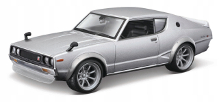 MAISTO NISSAN SKYLINE 2000GT-R KPGC110 SILVER 1:24 MONTÁŽNY NOVÝ MODEL
