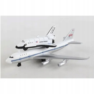 MODEL 747 S RAKETOU PRE DETI