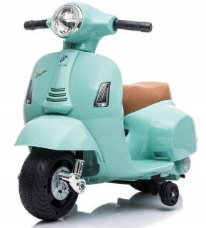 Motor Vespa biela, ružová, tyrkysová
