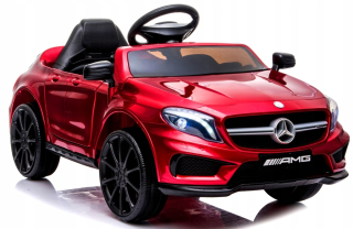 Červené auto Mercedes