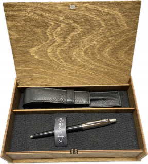 Guľôčkové pero Parker Jotter, čierno-strieborné