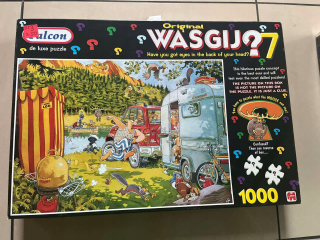 Puzzle Falcon Wasgij 7 Medvedích potrieb Graham Thompson 1000