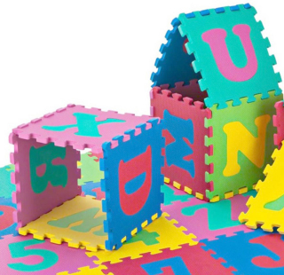 Vzdelávacia podložka pre deti - Pena puzzle číslice Veľké písmená 29x29cm 36 ks