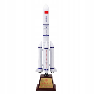Rocket odlial z zinku zliatiny