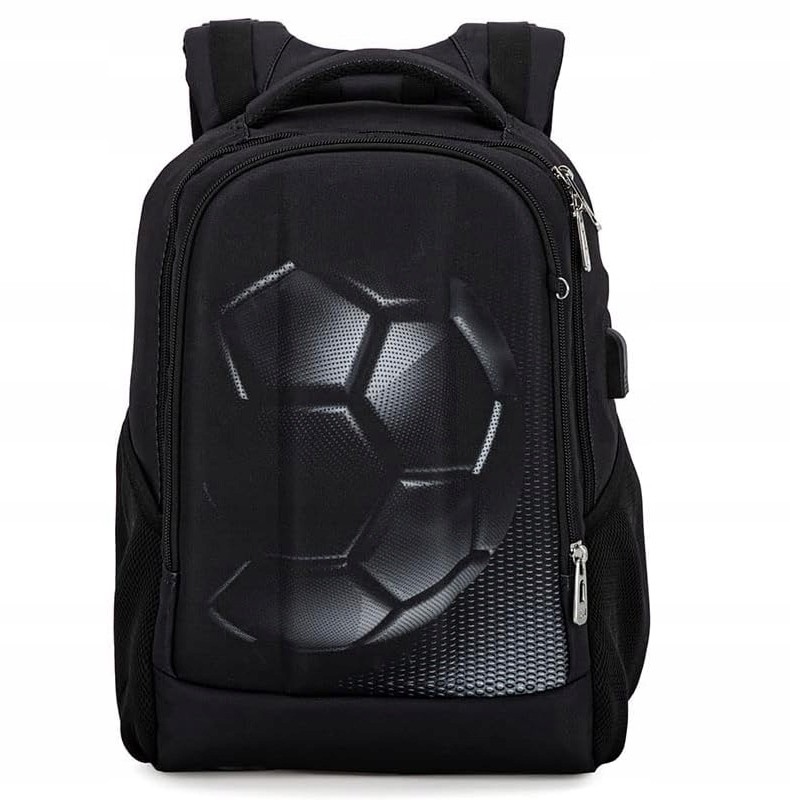Školský/Mestský Batoh pre Chlapca s Futbalovým Motívom a USB Výstupom + Peračník